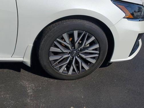 White 2023 Nissan Altima 2.5 SV