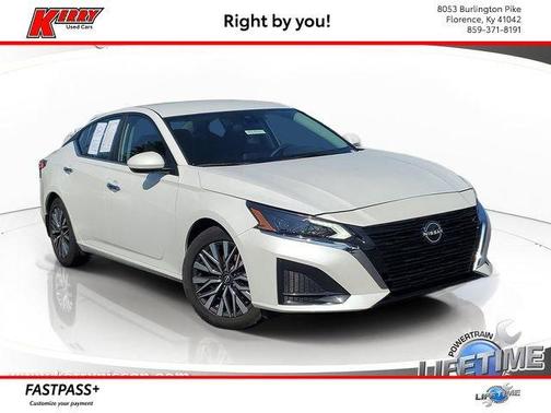 White 2023 Nissan Altima 2.5 SV