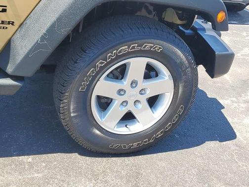 Dune 2014 Jeep Wrangler Unlimited Sport