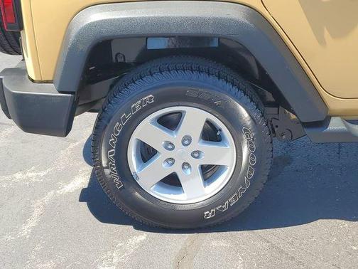 Dune 2014 Jeep Wrangler Unlimited Sport