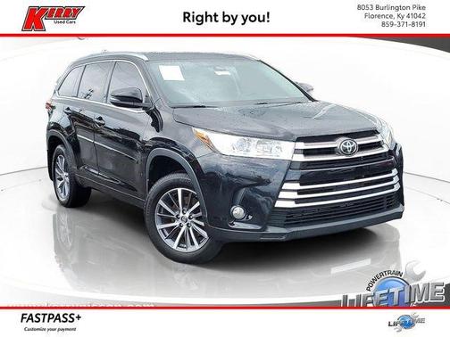 Midnight Black Metallic 2018 Toyota Highlander XLE