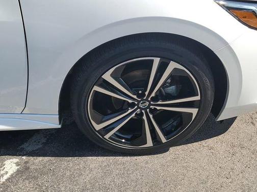 Aspen White 2023 Nissan Sentra SR