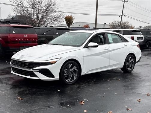 2025 Hyundai ELANTRA Limited