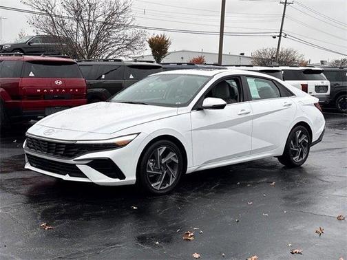 2025 Hyundai ELANTRA Limited