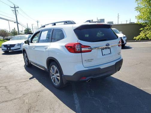 Crystal White Pearl 2021 Subaru Ascent Limited 7-Passenger