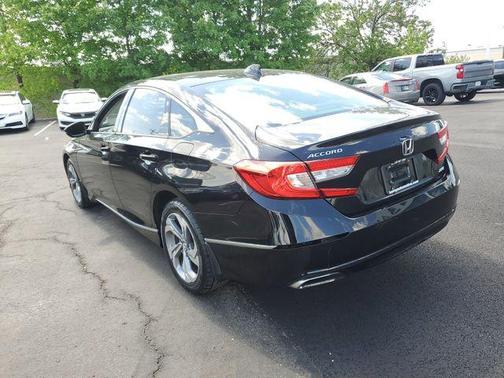 Crystal Black Pearl 2018 Honda Accord EX-L 2.0T