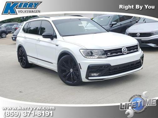 Pure White 2021 Volkswagen Tiguan 2.0T SE R-Line Black