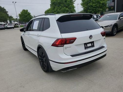 Pure White 2021 Volkswagen Tiguan 2.0T SE R-Line Black