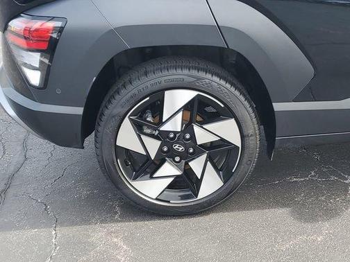 2025 Hyundai KONA Limited