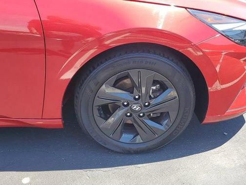 Calypso Red 2021 Hyundai ELANTRA SEL