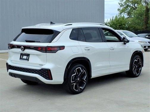 2025 Volkswagen Tiguan 2.0T SEL R-Line