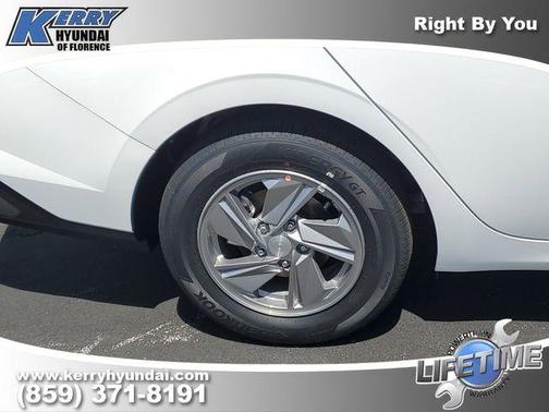 White 2026 Hyundai ELANTRA SE