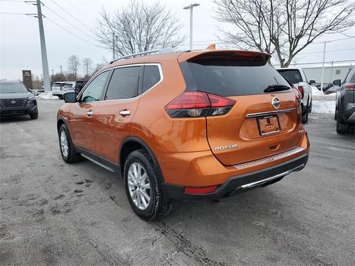2017 Nissan Rogue SV