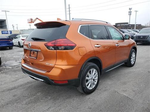 2017 Nissan Rogue SV
