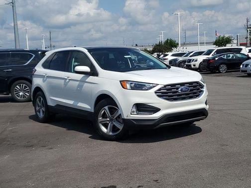 Star White 2022 Ford Edge SEL