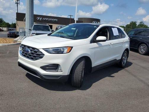 Star White 2022 Ford Edge SEL