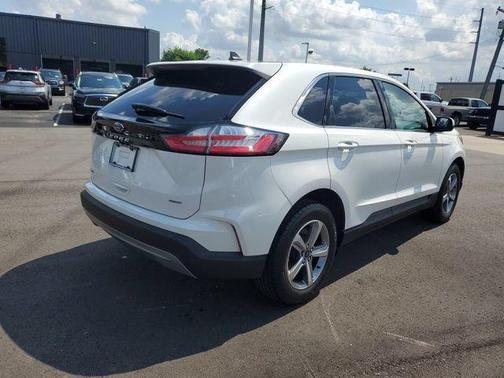 Star White 2022 Ford Edge SEL