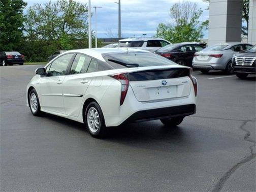 2016 Toyota Prius Two
