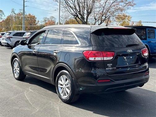 2018 Kia Sorento LX