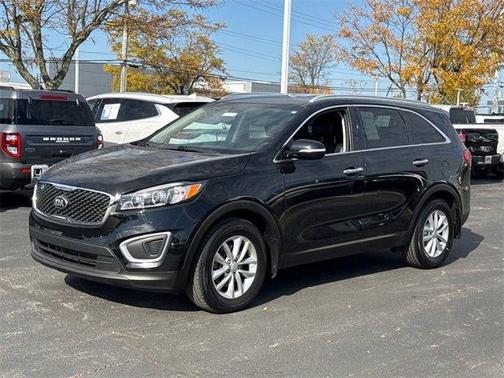 2018 Kia Sorento LX