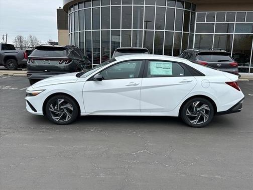 2025 Hyundai ELANTRA HEV SEL Sport