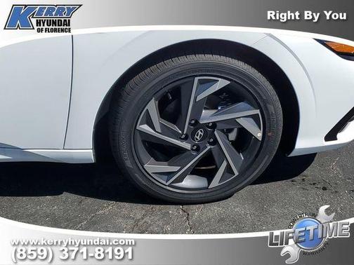 Serenity White Pearl 2026 Hyundai ELANTRA Limited