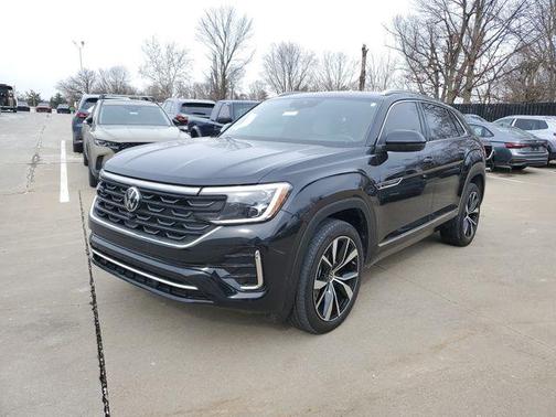 2024 Volkswagen Atlas Cross Sport 2.0T SEL Premium R-Line