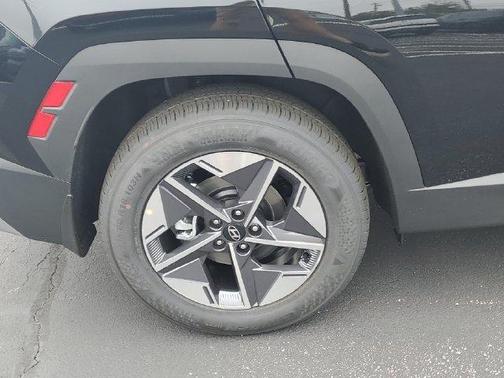 Phantom Black 2026 Hyundai TUCSON SEL