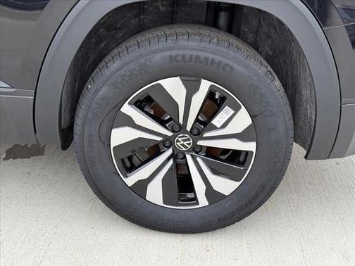 2025 Volkswagen Atlas 2.0T SE