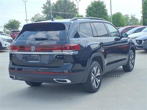 2025 Volkswagen Atlas 2.0T SE