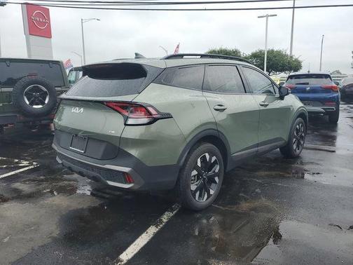 Jungle Green 2023 Kia Sportage X-Line