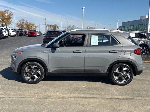 2023 Hyundai VENUE SEL