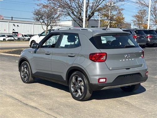 2023 Hyundai VENUE SEL