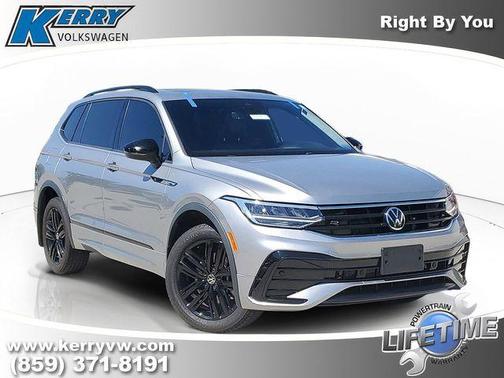 Pyrite Silver Metallic 2022 Volkswagen Tiguan 2.0T SE R-Line Black