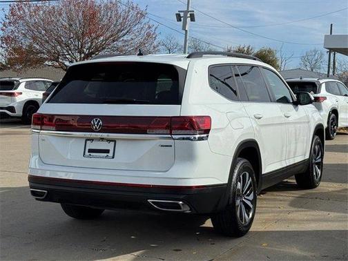 2024 Volkswagen Atlas 2.0T SE
