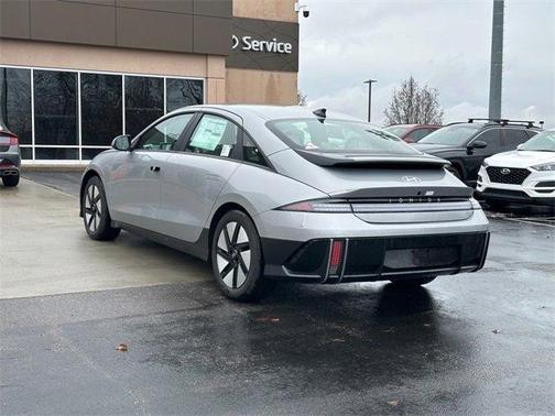 2025 Hyundai IONIQ 6 SE