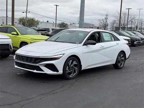 2025 Hyundai ELANTRA HEV SEL Sport