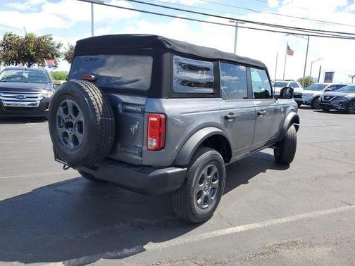 Gray Metallic 2021 Ford Bronco Big Bend