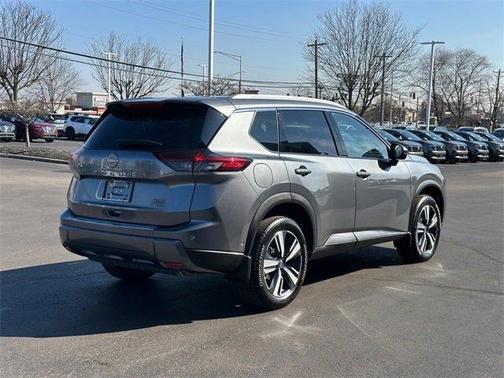 2024 Nissan Rogue SL