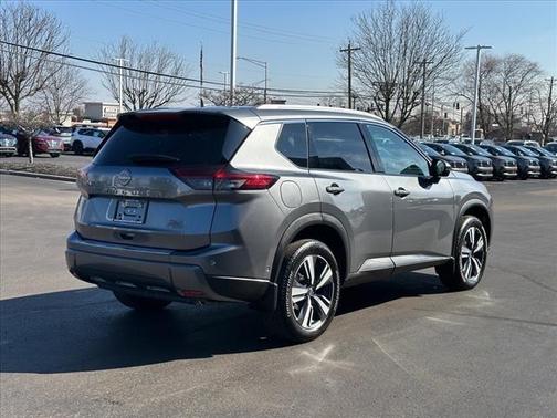 2024 Nissan Rogue SL