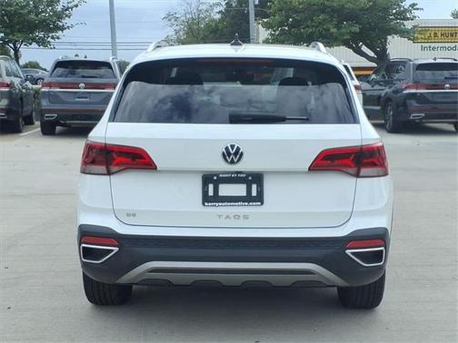2022 Volkswagen Taos 1.5T SE