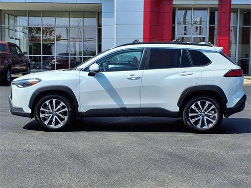2023 Toyota Corolla Cross XLE