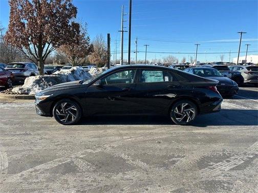 2025 Hyundai ELANTRA HEV SEL Sport