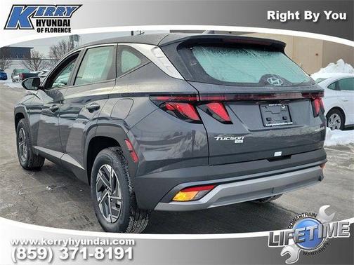 2026 Hyundai TUCSON Hybrid Blue SE