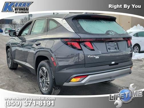 2026 Hyundai TUCSON Hybrid Blue SE