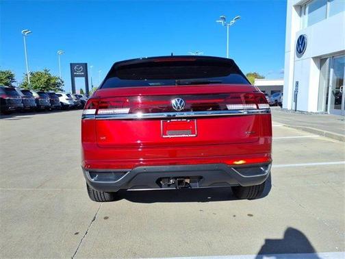 2025 Volkswagen Atlas Cross Sport 2.0T SE w/Technology