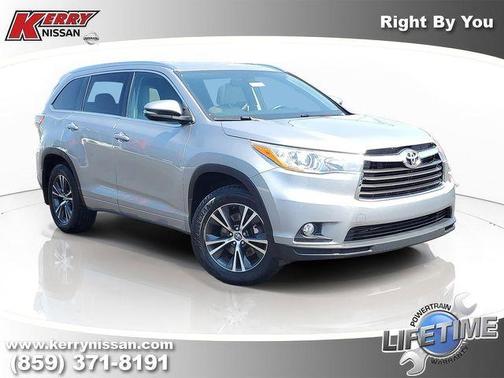 Silver Sky Metallic 2016 Toyota Highlander XLE