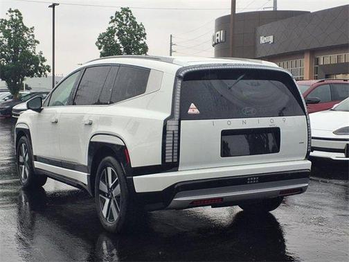 2026 Hyundai IONIQ 9 SEL