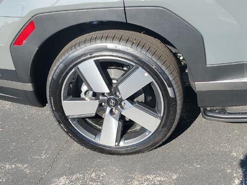 Hampton Gray 2027 Hyundai SANTA FE Limited