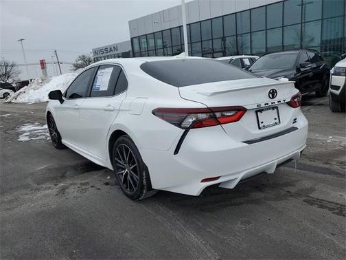 2024 Toyota Camry SE